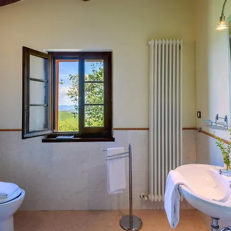 2 Bedroom In Apartmán SantʼAngelo in Vado